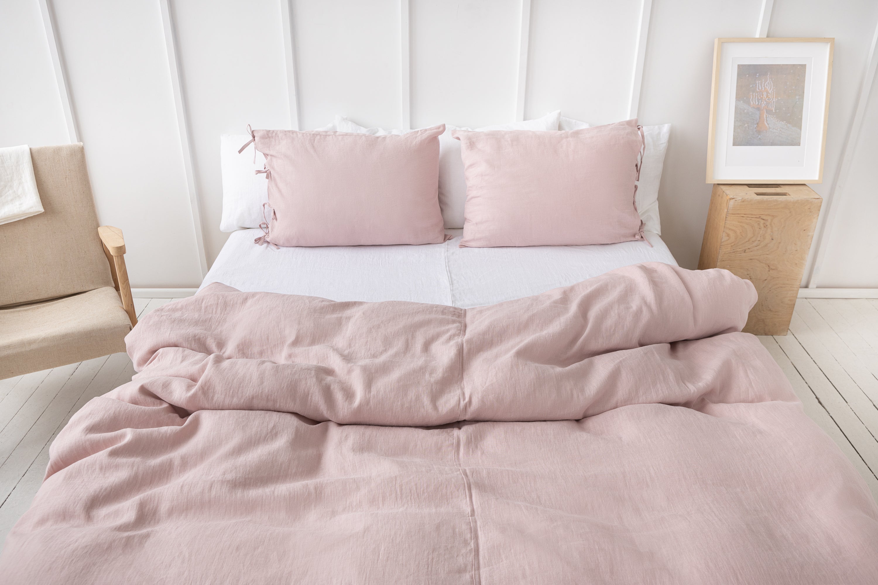 Pale Pink linen pillowcase with ties - CozyCushions Co.