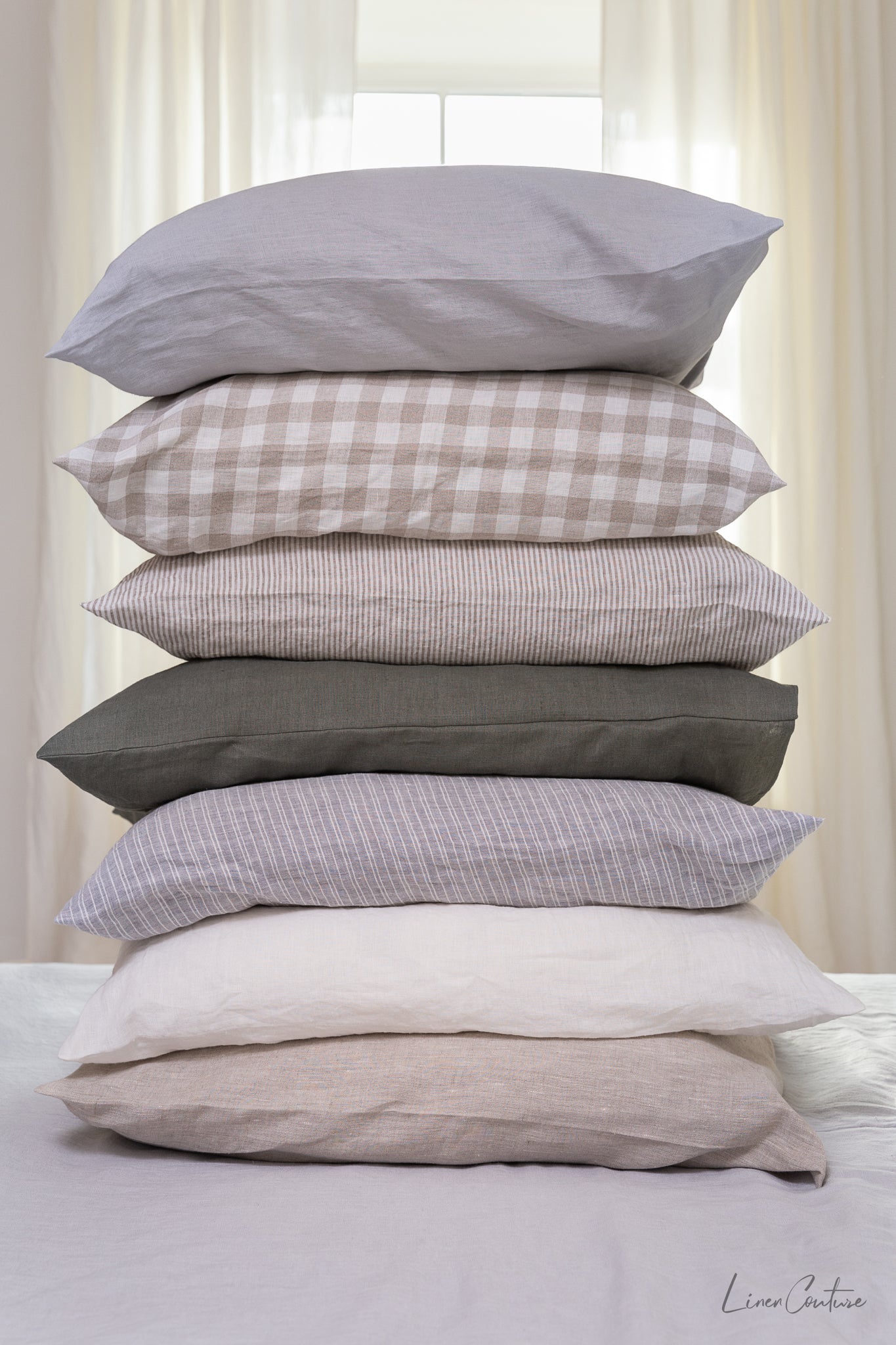 Pale Pink linen pillowcase with ties - CozyCushions Co.