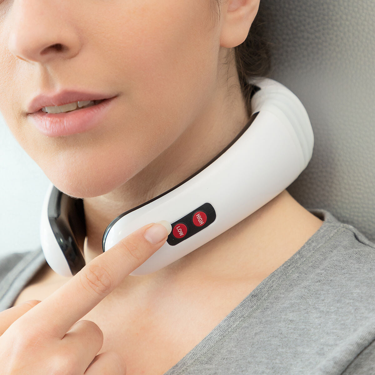 Electromagnetic Neck and Back Massager Calmagner InnovaGoods - CozyCushions Co.