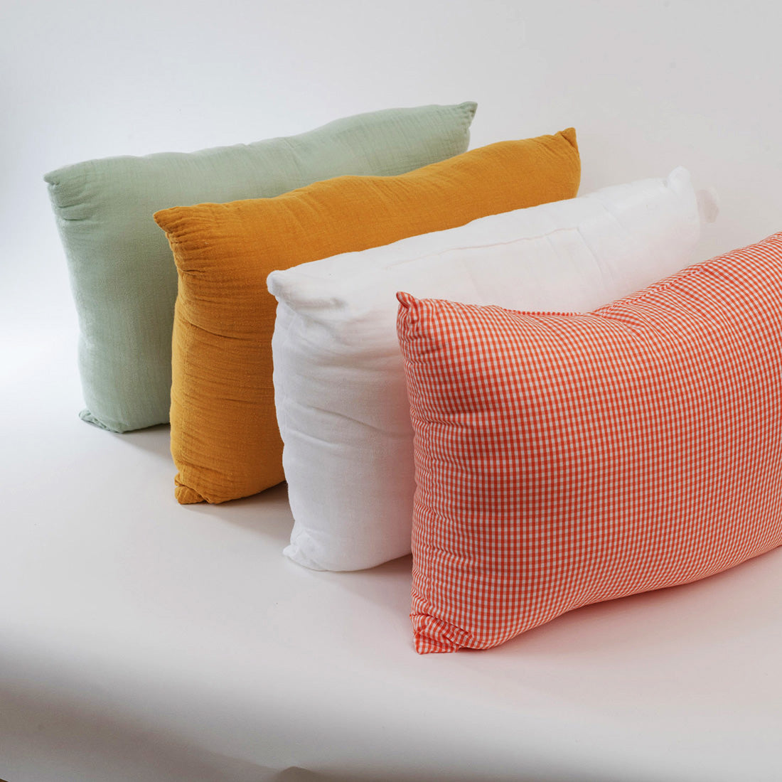 Coussin Rectangle en Coton Bio Honey - CozyCushions Co.